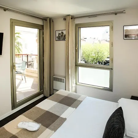Apartment 2 Terraced Centre